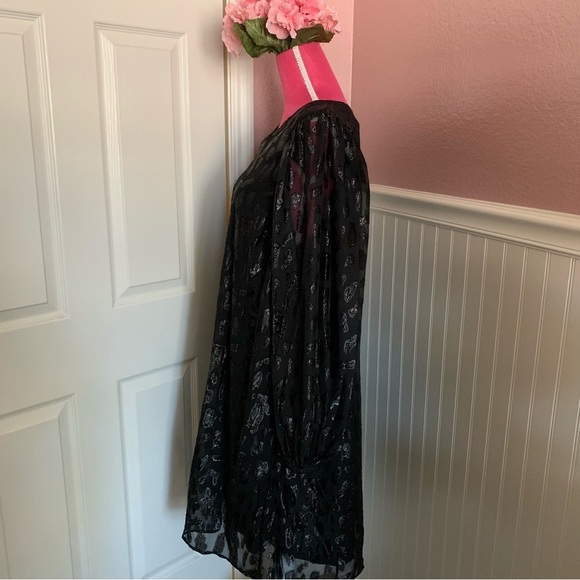 Long Sleeved Black V-Neck Subtle Animal Print Cocktail Dress, Bubble Sleeve, 2X - Picture 5 of 9